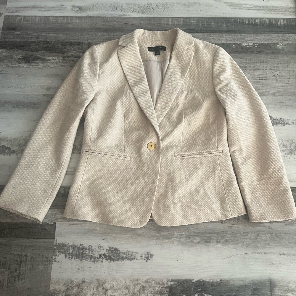 Ann Taylor Women's Cream Blazer